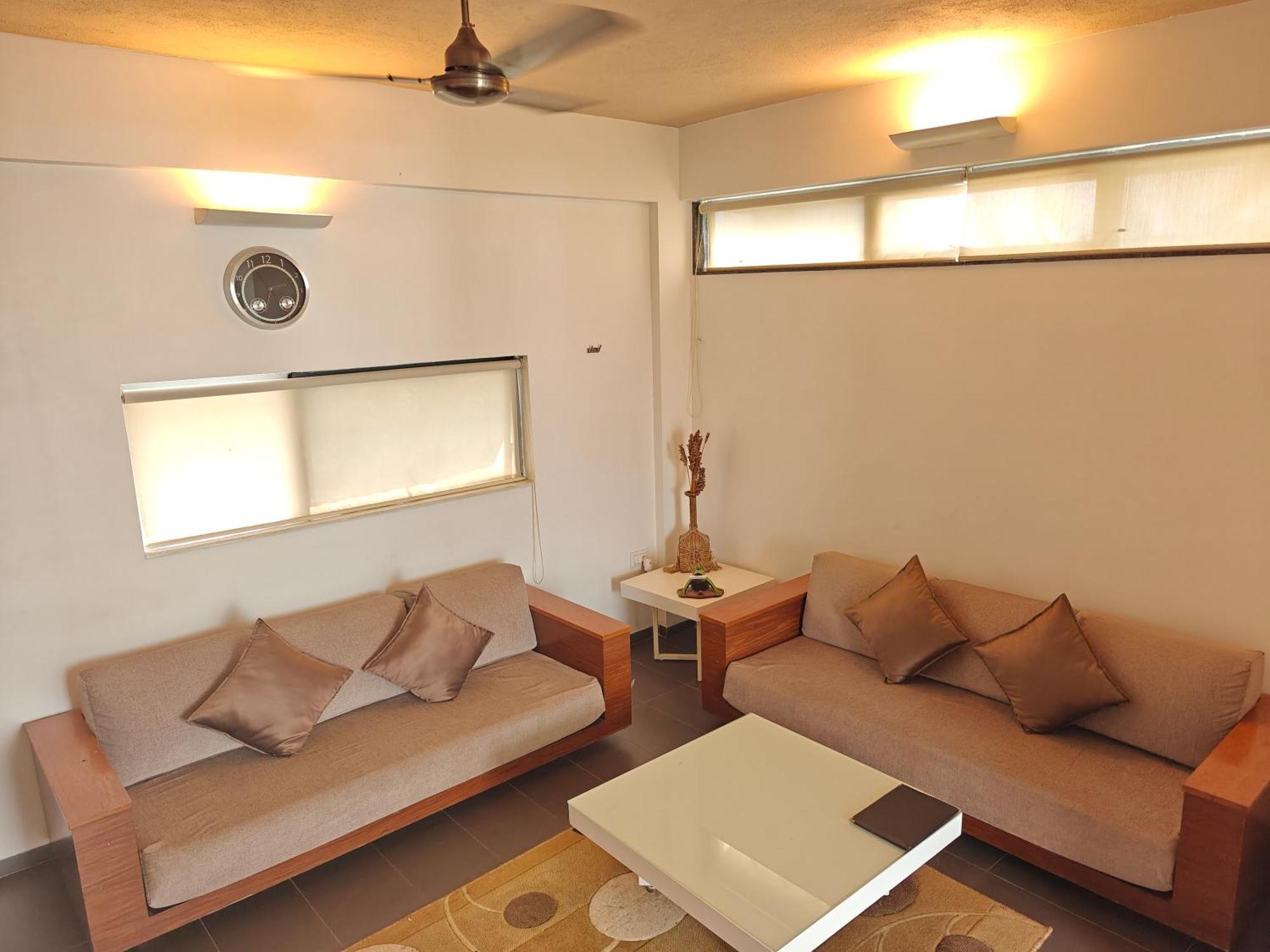 Chandralok Service Apartments Kolhapur Luaran gambar