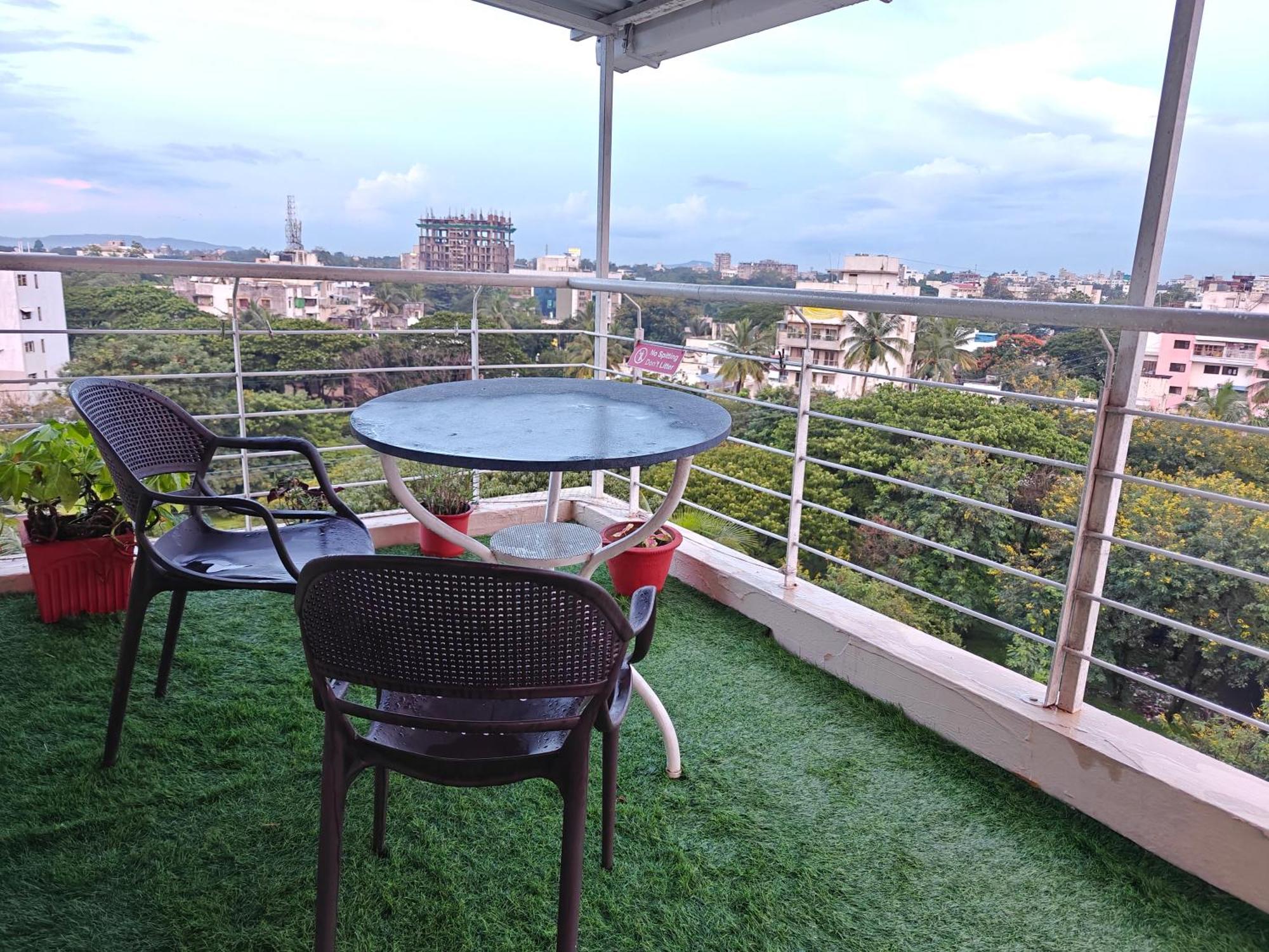 Chandralok Service Apartments Kolhapur Luaran gambar