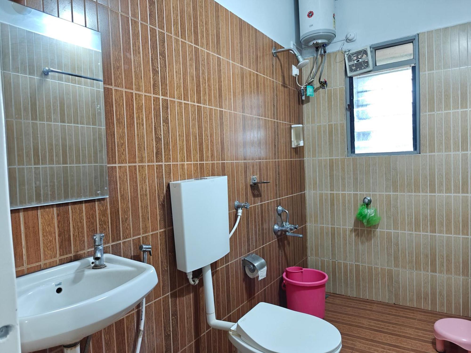 Chandralok Service Apartments Kolhapur Luaran gambar